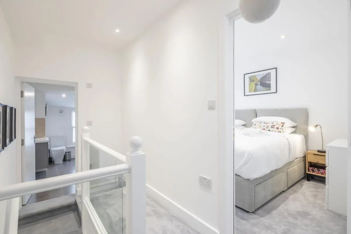 Refurbished High Spec Central Family Home Cambridge Prázdninový dům