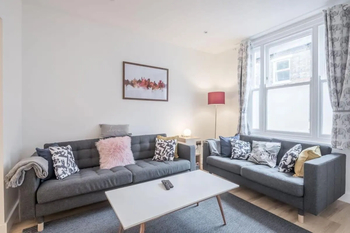 Refurbished High Spec Central Family Home Cambridge 0*,  Velká Británie